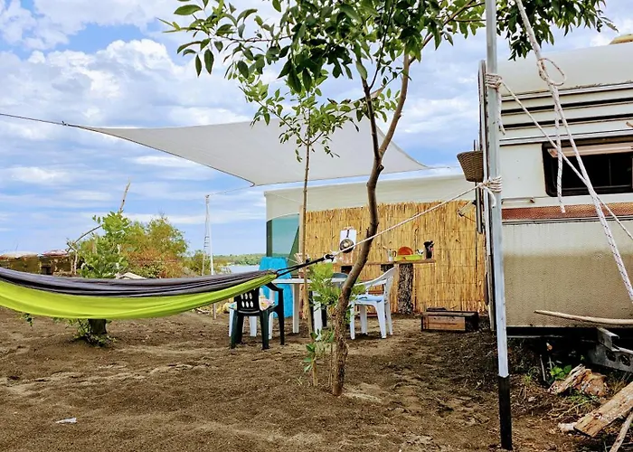 Parque de Campismo Beachfront Caravans