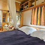 キャンプ場 Beachfront Caravans