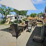 Beachfront Caravans キャンプ場 *