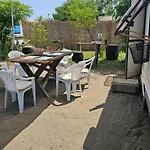 Beachfront Caravans キャンプ場 *