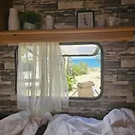 Beachfront Caravans * チェルノモレツ