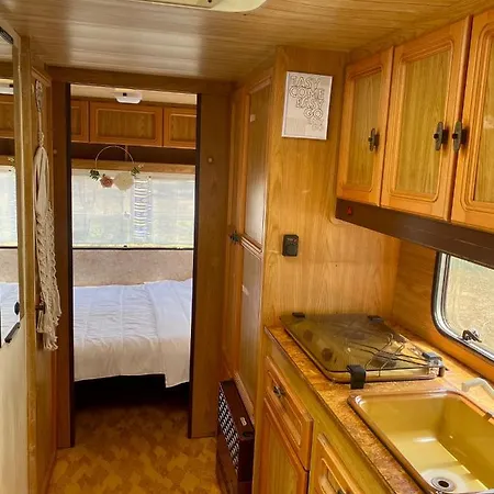 Kemping Beachfront Caravans