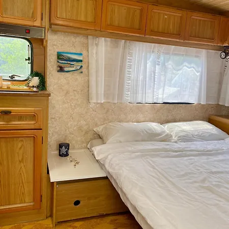 Beachfront Caravans Kemping *