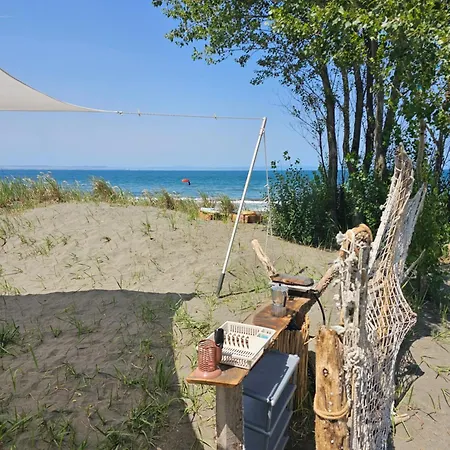Campsite Beachfront Caravans Chernomorets
