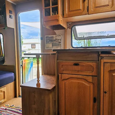 Beachfront Caravans Campsite Chernomorets