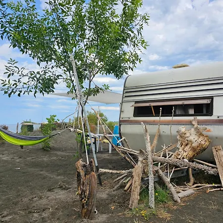 Campsite Beachfront Caravans *