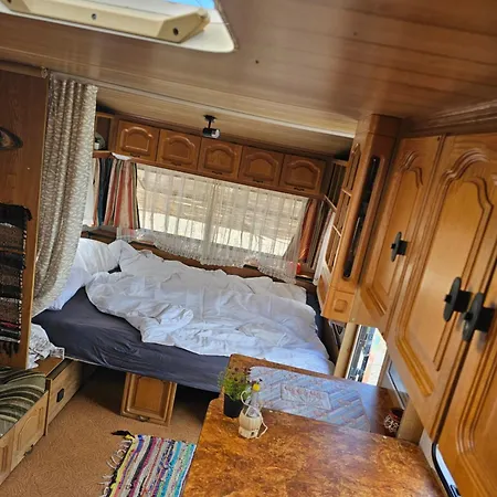 キャンプ場 Beachfront Caravans チェルノモレツ