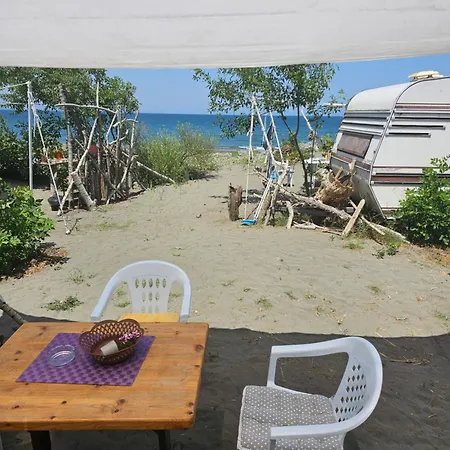 Beachfront Caravans * Chernomorets