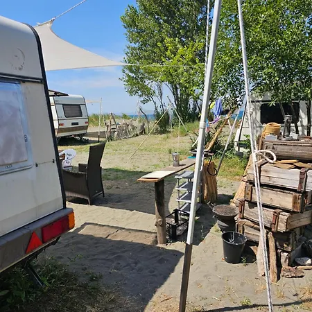 Beachfront Caravans Czernomorec