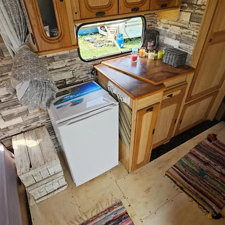 Camping Beachfront Caravans Chernomorets