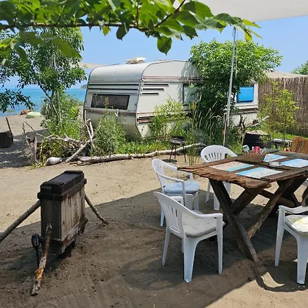 Beachfront Caravans * Černomorec