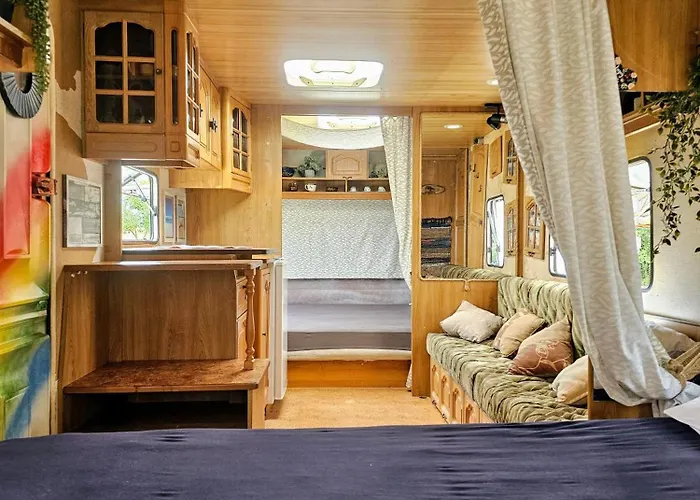 Beachfront Caravans Къмпинг Черноморец