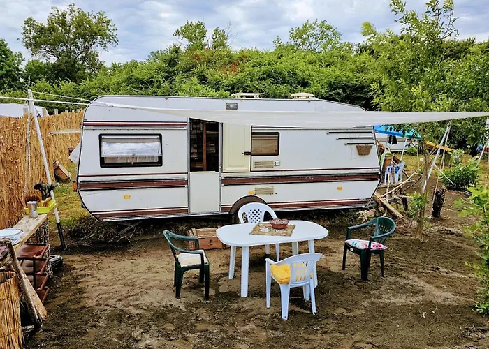 Campsite Beachfront Caravans Chernomorets