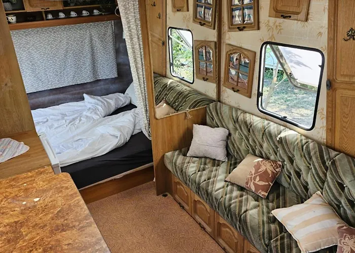 Къмпинг Beachfront Caravans