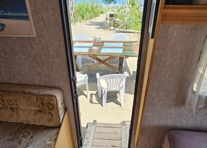 Къмпинг Beachfront Caravans