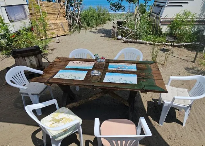 Beachfront Caravans Къмпинг *