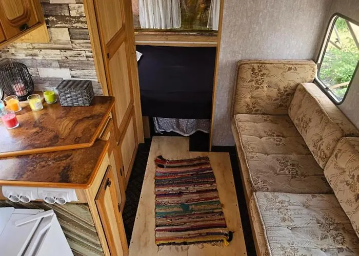 Къмпинг Beachfront Caravans *